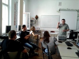 leendo_radiosok-1