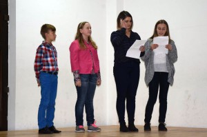 „Bemutatkozik az iskolánk!” – Arad megyei magyar iskolák bemutatkozása a XIV. Alma Mater Véndiák-találkozó első napján