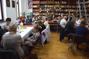 XIV. Alma Mater Véndiák-találkozó – Beszélgetés a könyvtárteremben 