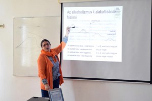 A függőség rabság – drogprevenciós program a Bonus Pastor Alapítvány munkatársaival
