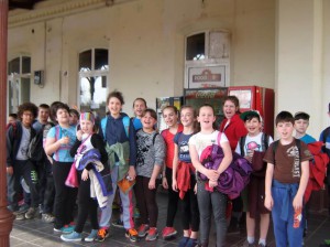 Vonatozás Máriaradnára – Iskola másként 