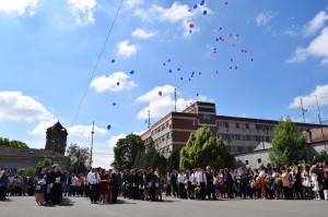 A végzősök ballagása 2017. május 26-án