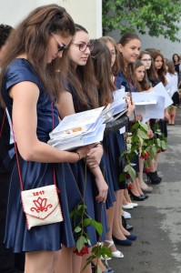 „Maradjon meg bennetek a kíváncsiság!…” – A nyolcadikosok ballagása 2017. június 8-án