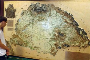 Magyarország domborzati térképe, amely első díjat nyert világkiállításon