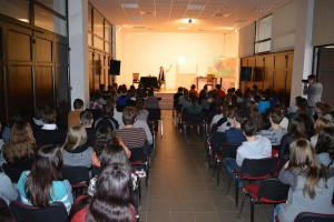 A_helyseg_kalapacsa (03)